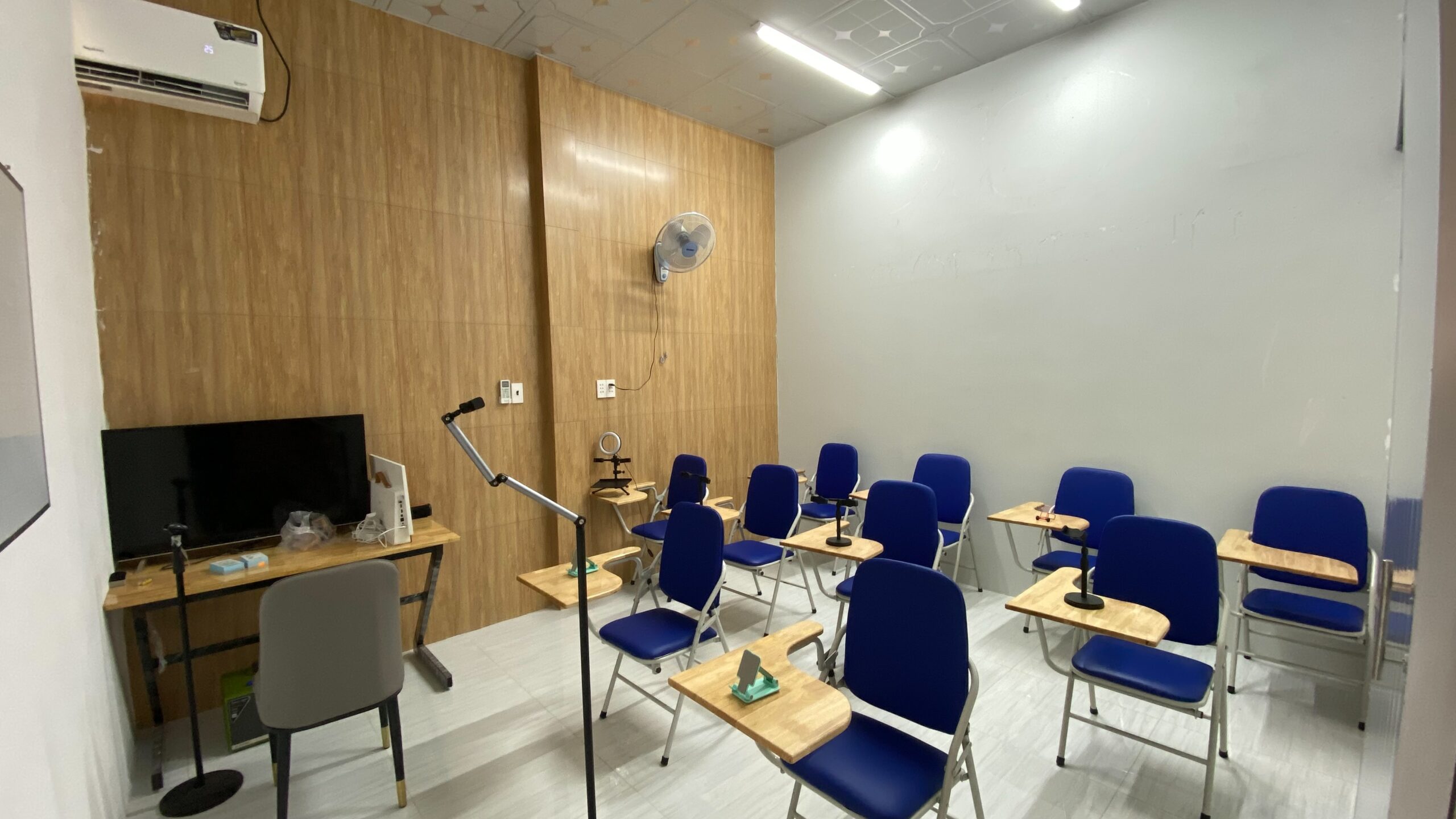 Phòng học lý thuyết